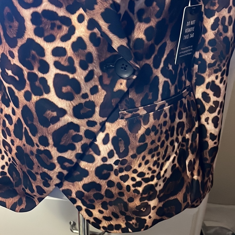 Express brand animal print fully lined blazer, new - Picture 2 of 11